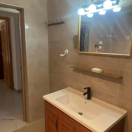 Olivia Βουδαπέστη